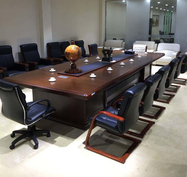 不同材質(zhì)與種類的辦公家具如何養(yǎng)護(hù)？